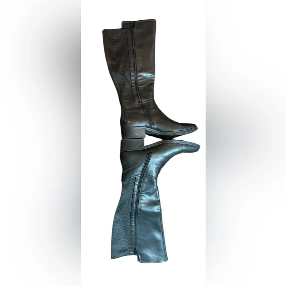 Bare traps tall knee high boots size 10M black zipper inside low heel Baretraps - Picture 6 of 8